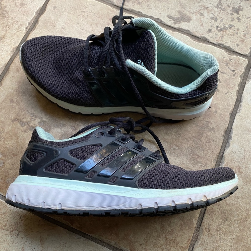 Adidas Boost Women’s 8
